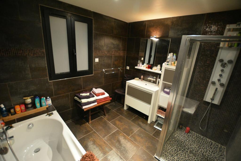 Maison D'Hotes Les Coudreaux Rueil-Malmaison Bagian luar foto